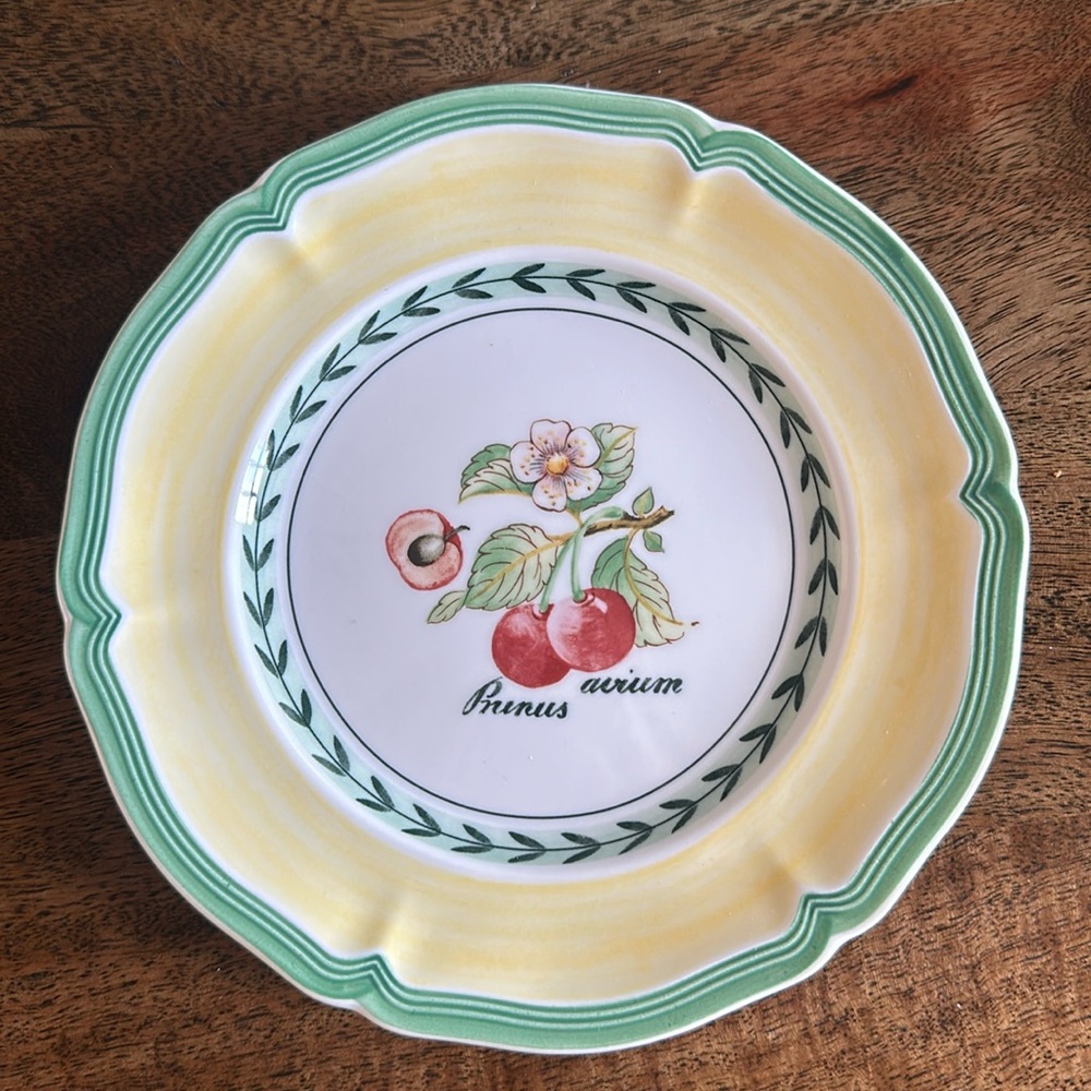 Set of 12 Villeroy & Boch French Garden appetizer/bread plates.